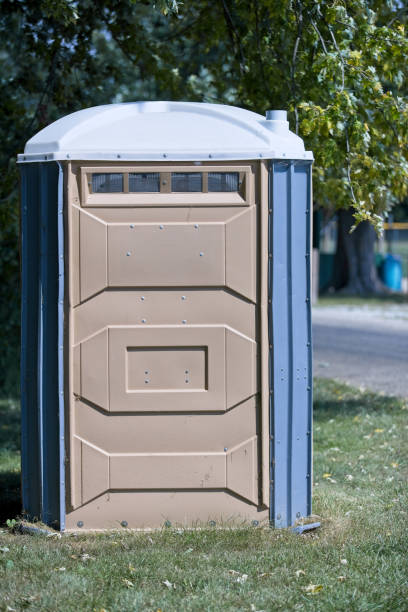 Best Porta potty rental near me  in Wallace, NC